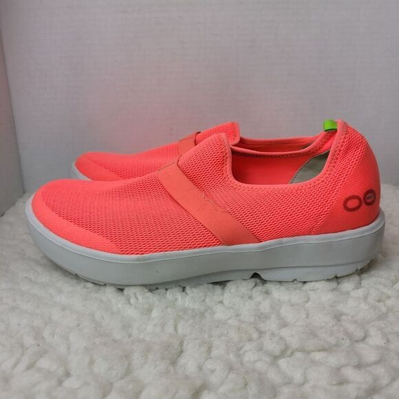 OOFOS OOmg Low Top Comfort Recovery Shoes Unisex W 12, M 10.5 Coral Orange - Picture 3 of 11
